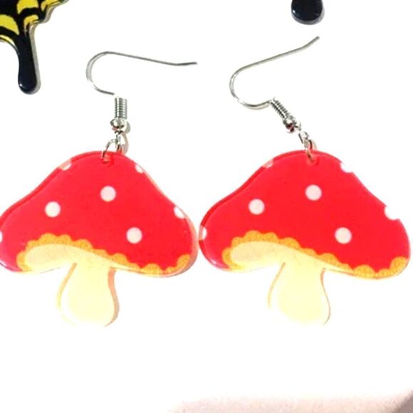 MUSHROOM cute whimsical novelty fun boho earrings - Picture 1 of 6